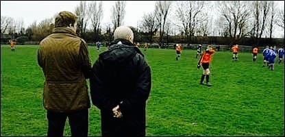 How to Market Yourself as a Football Scout